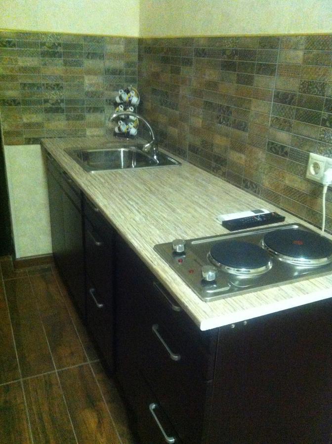 Vacation Home On Krasnomayakskaya 36 Szuhumi Kültér fotó